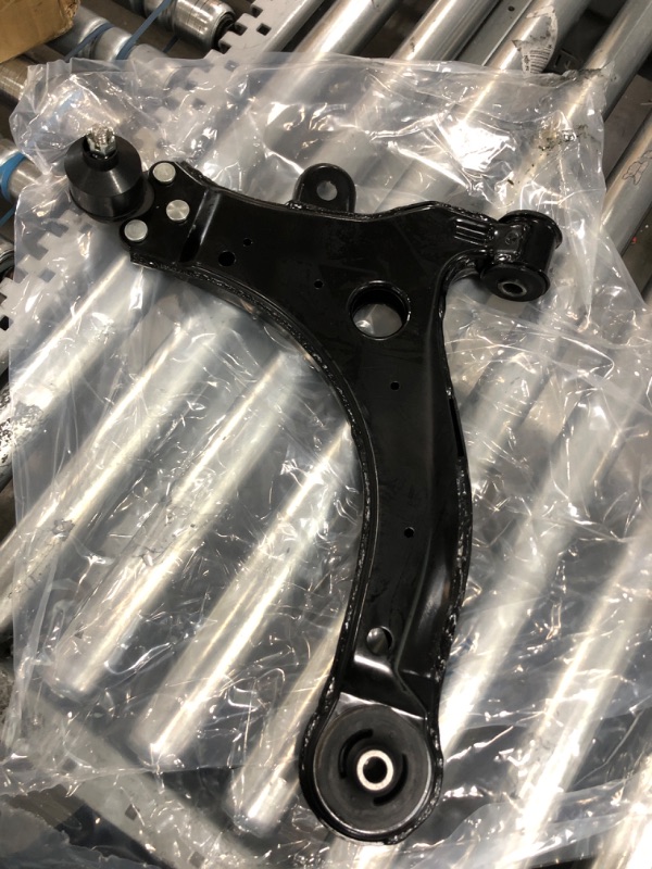 Photo 2 of TUUMOND Front Lower Control Arms w/Ball Joint Compatible With Buick Century Lacrosse Regal Chevy Impala Monte Carlo Venture Oldsmobile intrigue Silhuoette Pontiac K80538 K80539