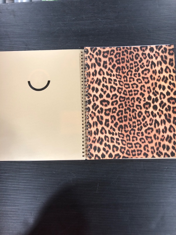 Photo 2 of 22-23 Rachel Zoe Planner with Notes Pages Weekly/Monthly 5.875"x8.625"