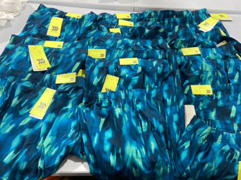 Photo 2 of BOYS STRETCH WOVEN SHORTS DIFFERENT SIZES BUNDLE 