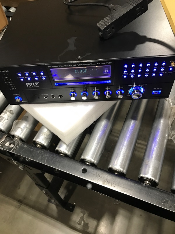 Photo 3 of 4-Channel Wireless Bluetooth Power Amplifier - 1000W Stereo Speaker Home Audio Receiver w/ FM Radio, USB, Headphone, 2 Microphone w/ Echo, Front Loading CD DVD Player, LED, Rack Mount - Pyle PD1000BA