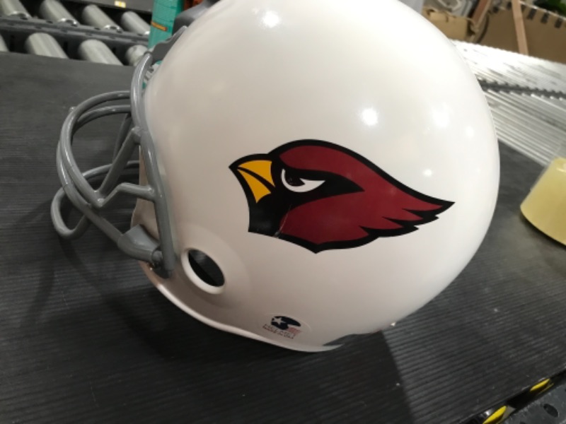 Photo 1 of  CUSTUME  Youth Football HELMET 