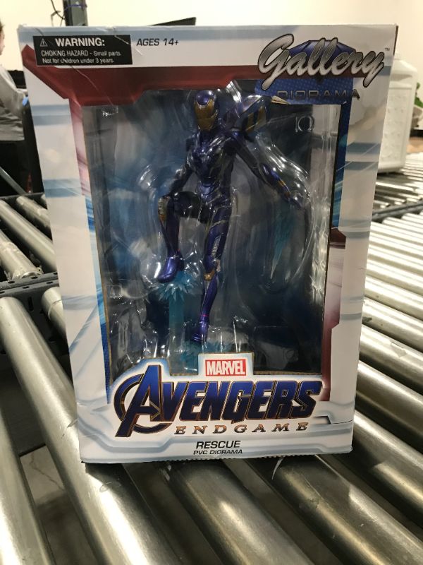 Photo 2 of DIAMOND SELECT TOYS Marvel Gallery: Avengers Endgame: Rescue PVC Figure