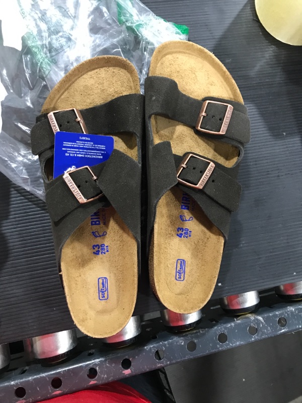 Photo 1 of Birkenstock Unisex Arizona Sandal SIZE 43 REAL LETHER