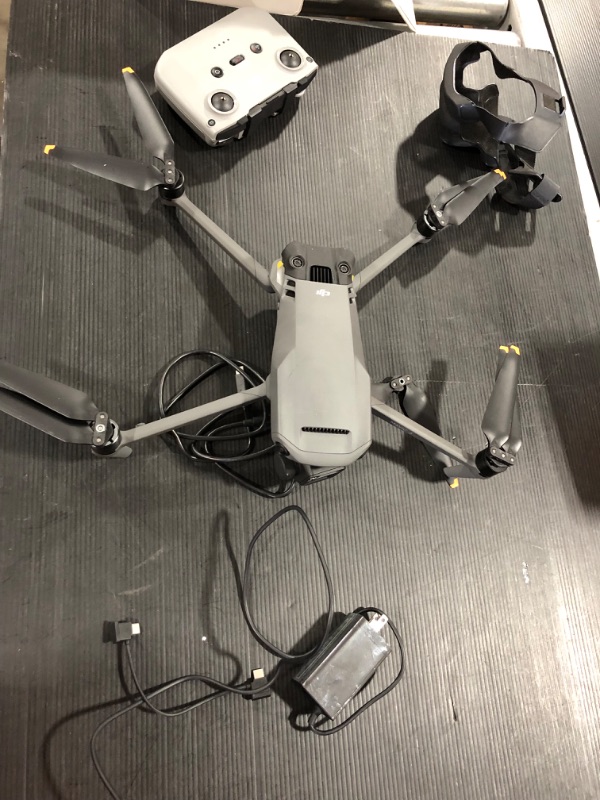 Photo 3 of DJI Mavic 3- SOLD FOR PARTS ONLY 
