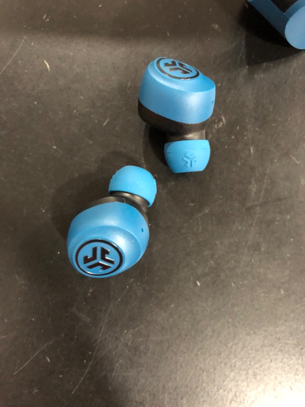 Photo 2 of Go Air True Wireless Earbuds