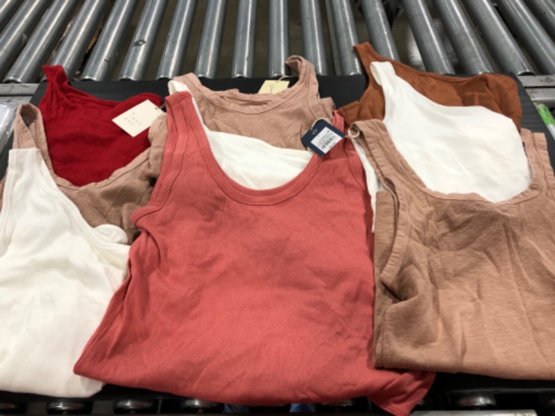 Photo 1 of Box Slot miscellaneous women's tops 