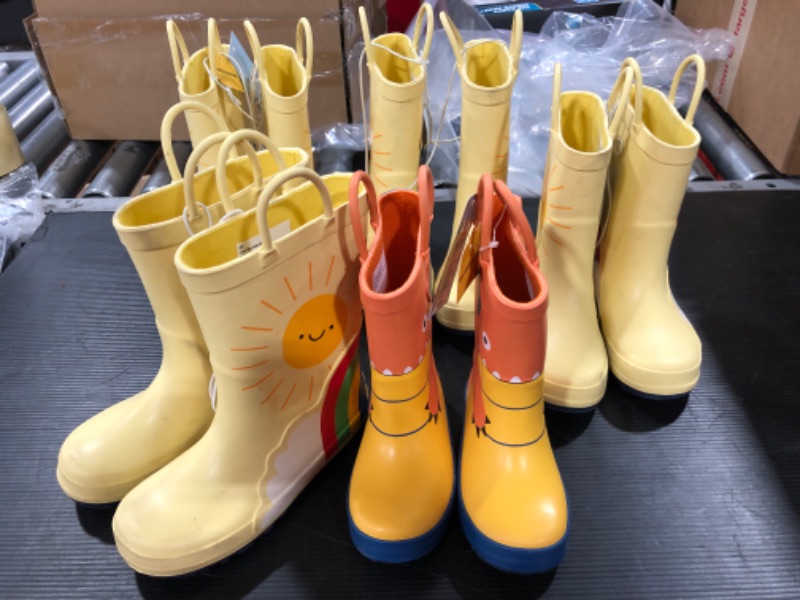 Photo 1 of Box Slot Kids Rain Boots 