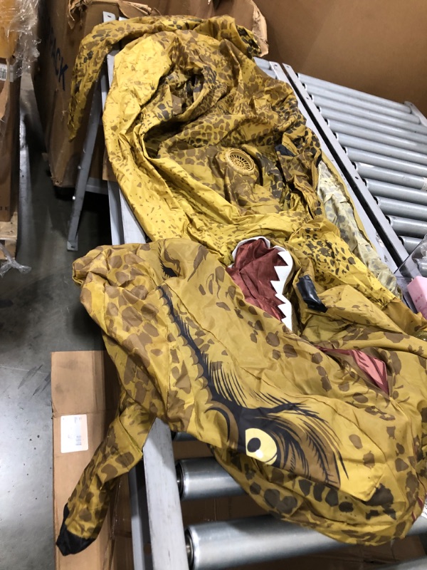 Photo 2 of Adult Jurassic World T-Rex Inflatable Halloween Costume One Size **unable to test**

