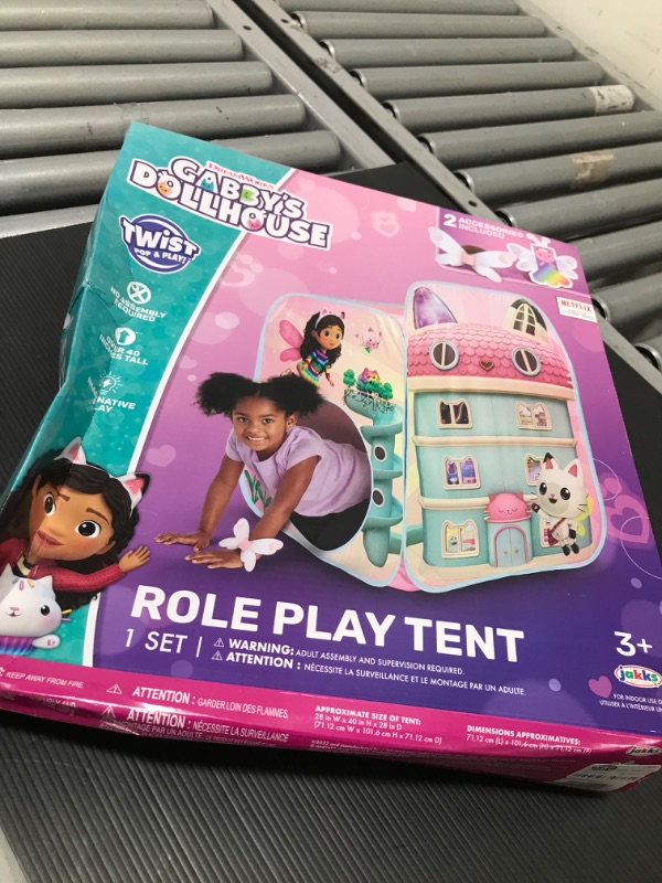 Photo 2 of Disney Gabby's Dollhouse Role Play Tent Exclusive

