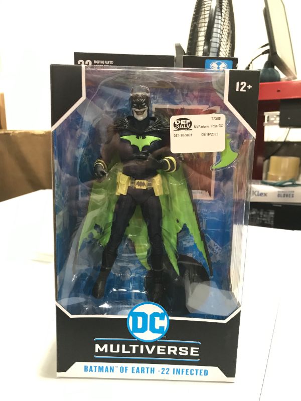 Photo 2 of DC Multiverse Dark Nights Metal Batman of Earth-22 Infected 7-Inch Scale Action Figure
