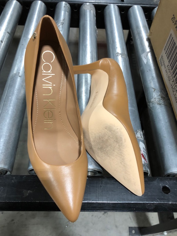 Photo 2 of Calvin Klein Women's Brady Pump (Size 8.5)
