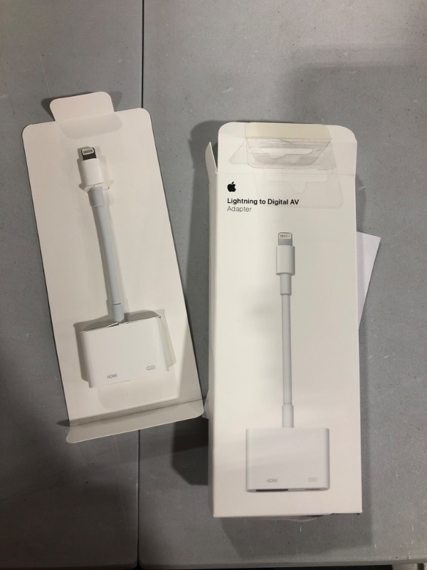 Photo 2 of Apple Lightning Digital AV Adapter - Lightning to HDMI adapter - HDMI / Lightning
