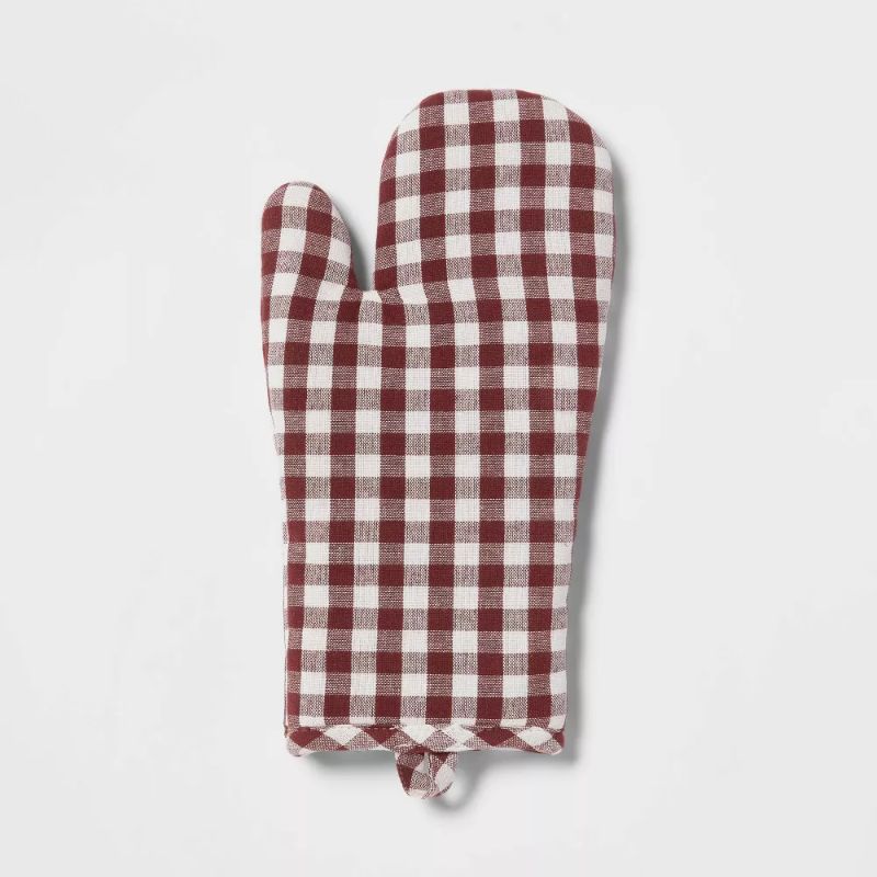 Photo 1 of Cotton Check Oven Mitt - Room Essentials PAIR