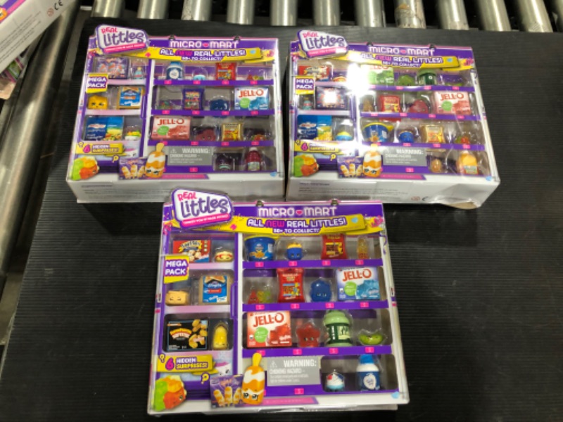 Photo 1 of 3 of the Shopkins Real Littles Mega Pack 