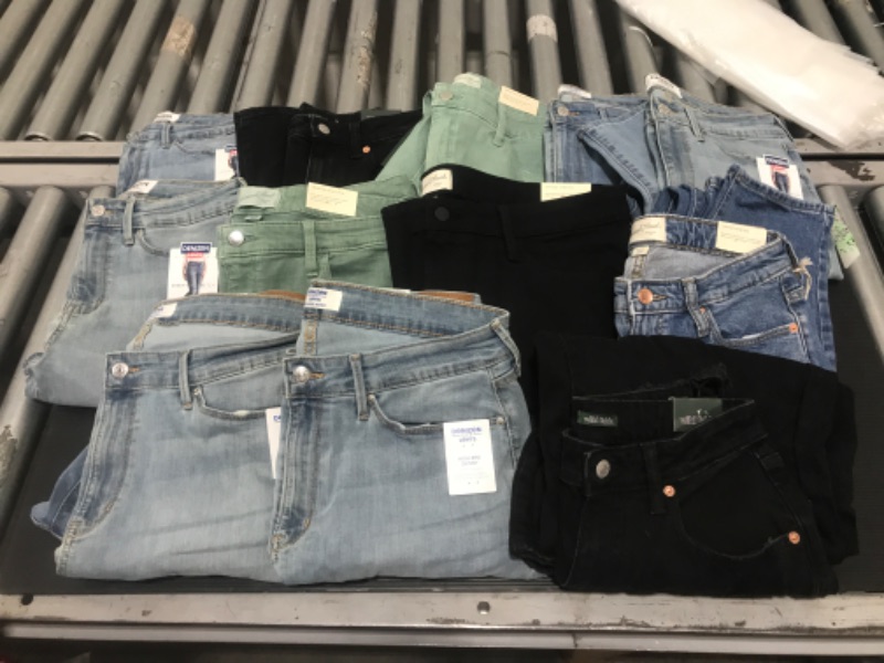 Photo 1 of 12 PAIRS OF WOMENS JEANS ! SIZES DO VARY !!