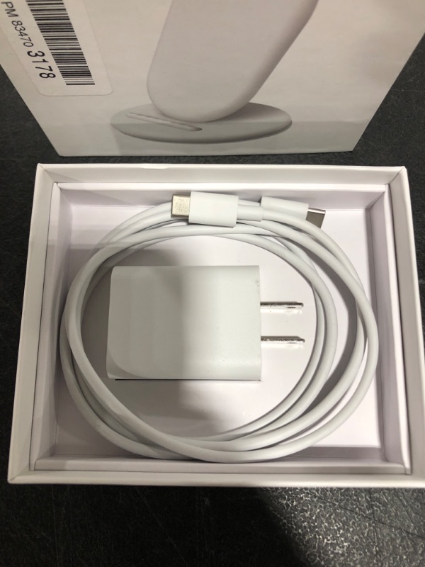 Photo 4 of Google Wireless Charger Pixel 3, Pixel 3XL - White. OPEN BOX. PRIOR USE. 
