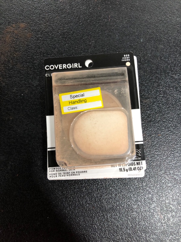 Photo 2 of 2 pack of COVERGIRL Simply Pressed Powder Compact Foundation - 0.41oz


