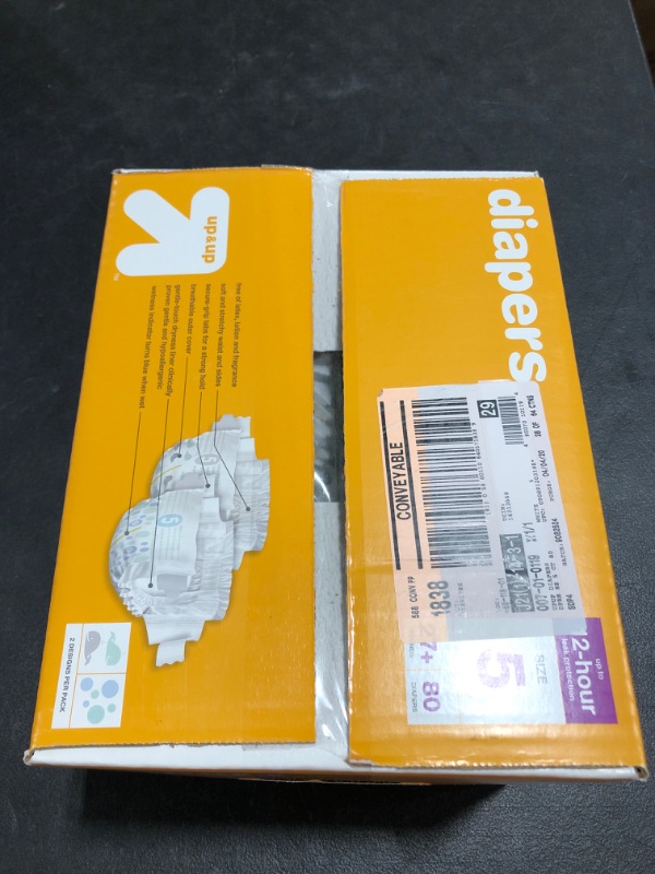 Photo 1 of Diapers Pack - up & up™ - SIZE 5. 80 COUNT. NEW IN BOX. 

