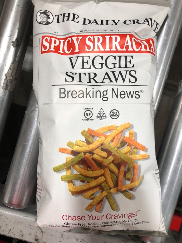 Photo 2 of (8 PACK)The Daily Crave Breaking News Veggie Straws 5.5oz (BEST BY 12/9/22)