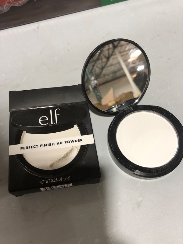 Photo 2 of e.l.f. Perfect Finish HD Pressed Powder - Clear - 0.28oz

