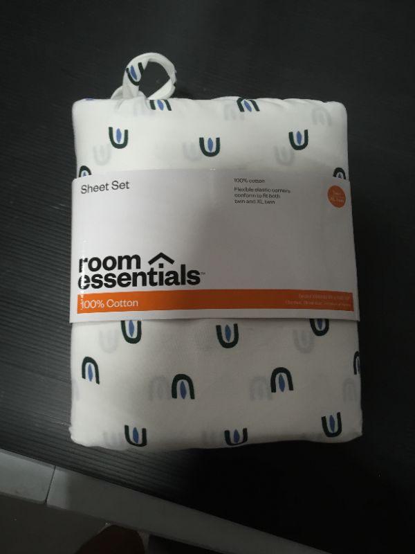 Photo 2 of 100% Cotton Sheet Set - Room Essentials™
TWIN/TWIN XL