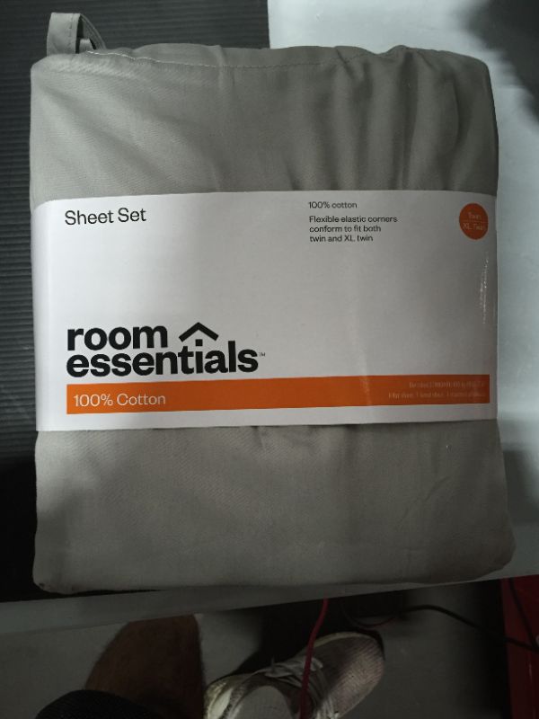Photo 2 of 100% Cotton Sheet Set - Room Essentials™
TWIN/TWIN XL 