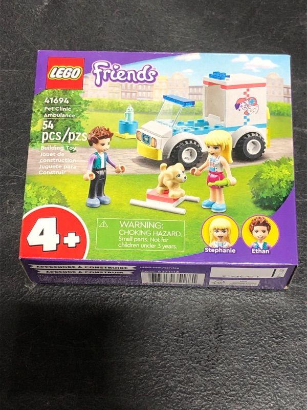 Photo 2 of LEGO Friends Pet Clinic Ambulance 41694