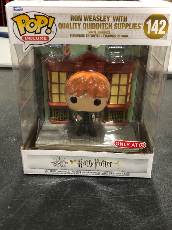 Photo 2 of Funko POP! Deluxe: Harry Potter Ron Weasley With Quality Quidditch Supplies