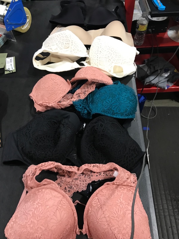 Photo 1 of 7 BRAS   VARIOUS SIZES AND STYLES