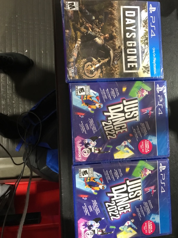 Photo 1 of PS4 GAMES