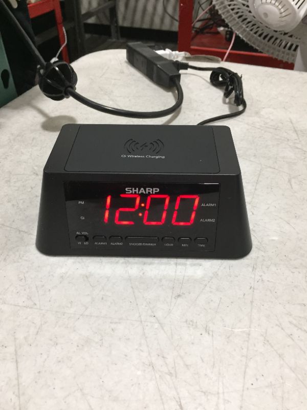 Photo 2 of Wireless Charging Alarm Clock - Sharp