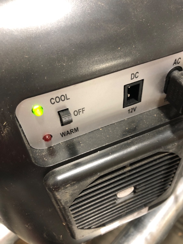 Frigidaire Portable Retro 12Can Mini Fridge EFMIS462, Black for sale North Las Vegas, NV