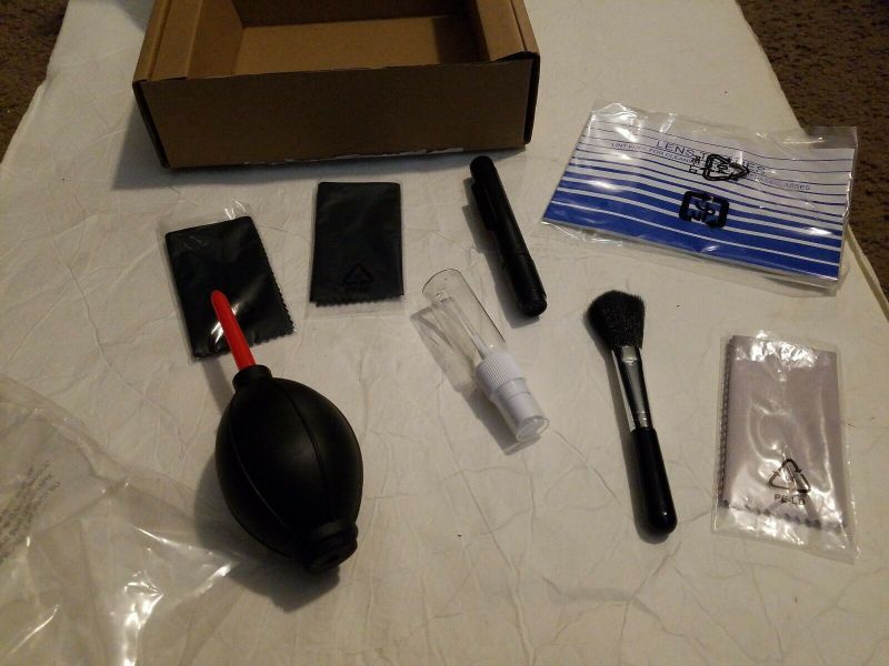 Photo 2 of  Basics Cleaning Kit for DSLR Cameras and Sensitive Electronics