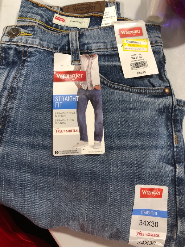 Photo 2 of Wrangler Men's Straight Fit Jeans -Size 34x30
