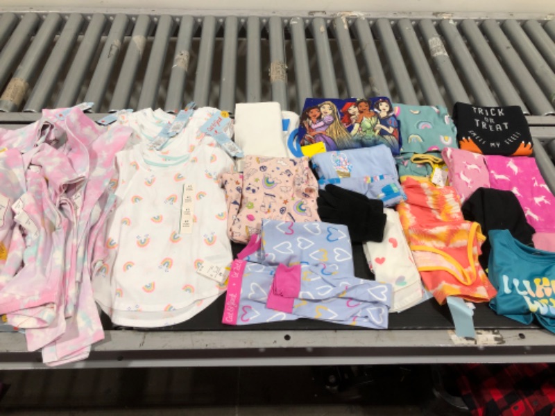 Photo 1 of BAG BUNDLE OF TODDLERS GIRLS CLOTHING *SIZES VARY*