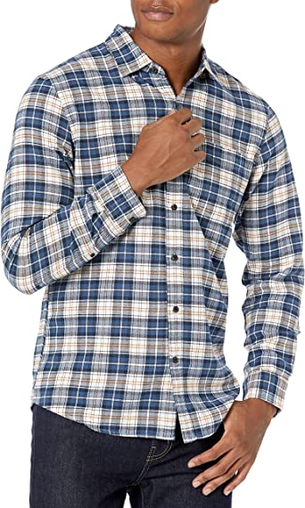 Photo 1 of Amazon Essentials Men's Slim-Fit Long-Sleeve Flannel Shirt
SIZE M 