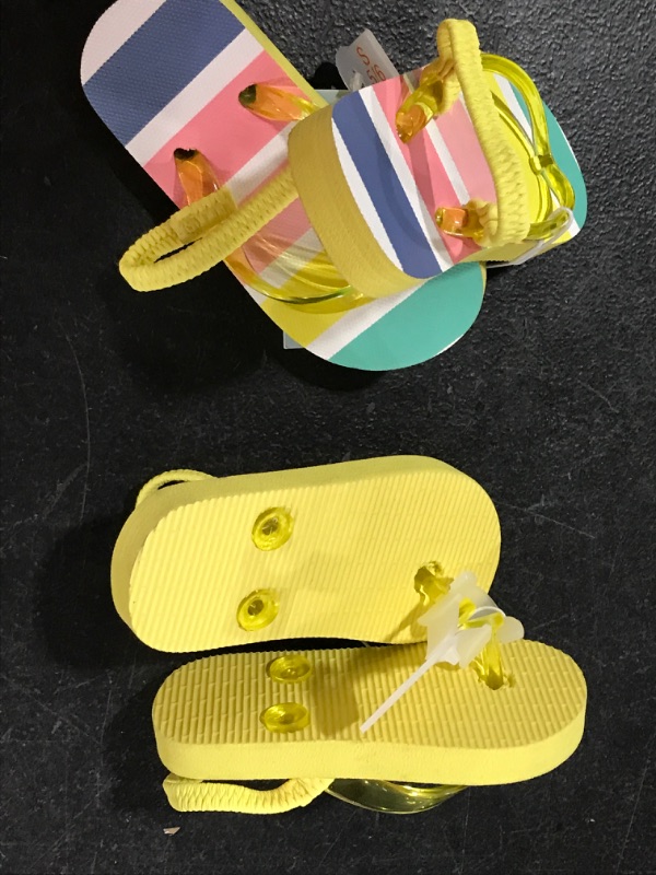 Photo 2 of 2 Pack of Toddler Adrian Slip-on Flip Flop Sandals - Cat & Jack Yellow Size S 5/5 
