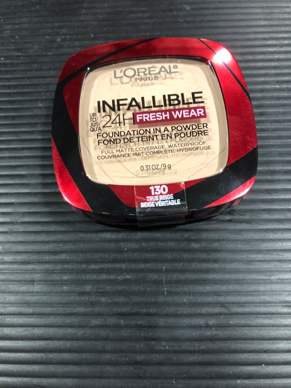 Photo 2 of L'Oreal Paris Infallible Fresh Wear Foundation in a Powder, Up to 24 Hour Wear, 120 Vanilla
