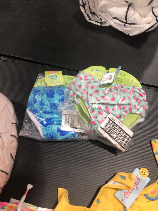 Photo 3 of 2 green sprouts Toddler Girls' Pull-Up Strawberry Print Absorbent Reusable Swim Diaper - Mint Green 2T
2 Green Sprouts Toddler Boys' Fish Print Pull-up Reusable Swim Diaper - Blue