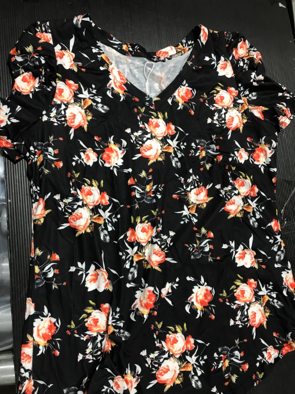 Photo 1 of XIEERDUO WOMEN'S FLORAL SHIRT LARGE
