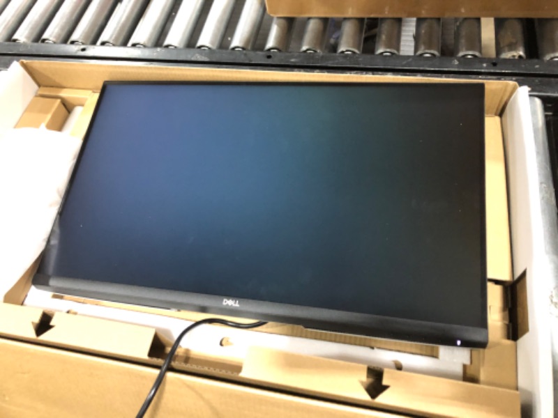 Photo 2 of Dell 27" QHD 2560x1440 Video Conferencing Monitor - S2722DZ
