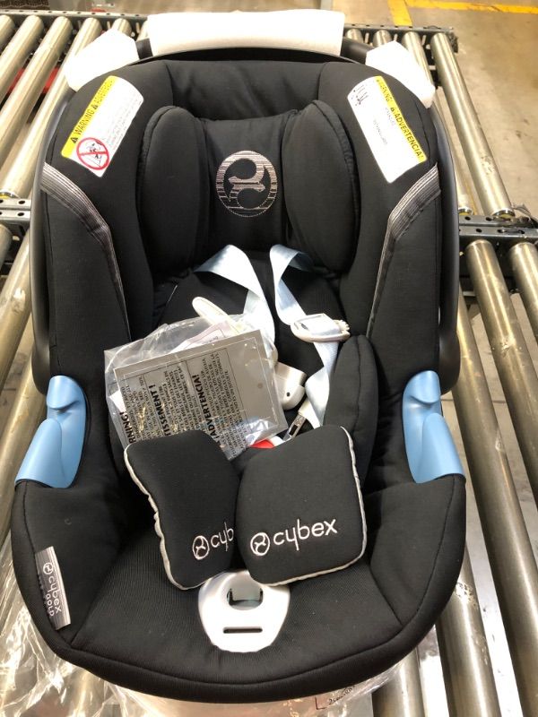 Photo 3 of CYBEX ATON M INFANT CAR SEAT WITH SENSORSAFE
