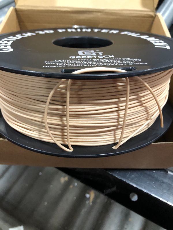 Photo 3 of PLA Wood 3D Printer Filament, 1.75mm PLA Printing Material Dimensional Accuracy +/- 0.02mm, 1KG Spool Consumables Adding Wood Fiber, Wood PLA