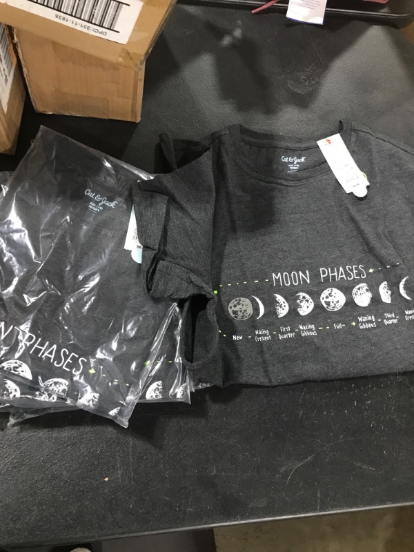 Photo 1 of Cat and jack moon phases Childs shirt. SIZE XXL --PACK OF 6