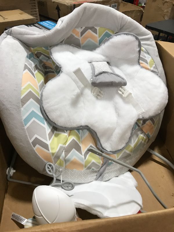 Photo 3 of Fisher-Price Sweet Snugapuppy Deluxe Bouncer