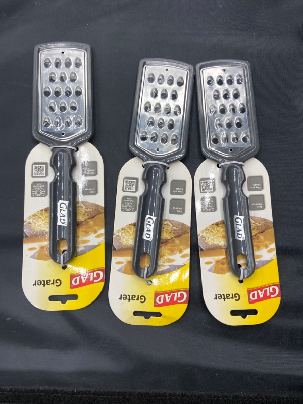 Photo 1 of GLAD Grater Black 3 Pack 