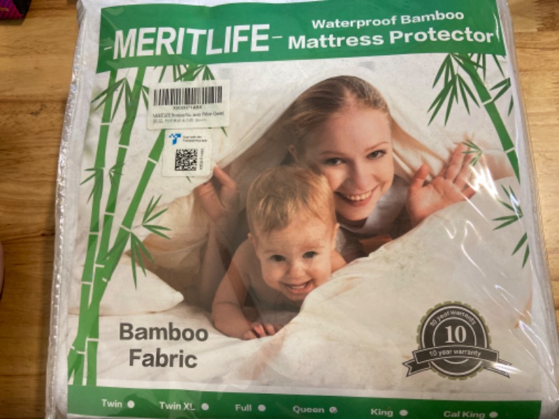 Photo 2 of MERITLIFE Premium Waterproof Queen Size Mattress Protector Cooling Mattress Pad Cover Bamboo 3D Air Fabric Ultra Soft Breathable Fitted 8"-21" Deep Pocket Noiseless Vinyl-Free (White, Queen) White Queen