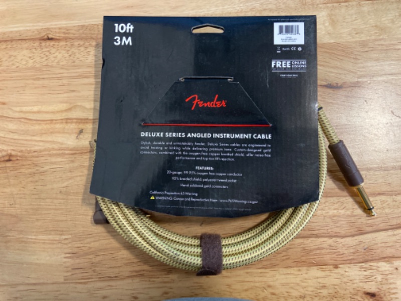 Photo 4 of Fender Deluxe Series Instrument Cable, Straight/Angle, Tweed, 10ft
