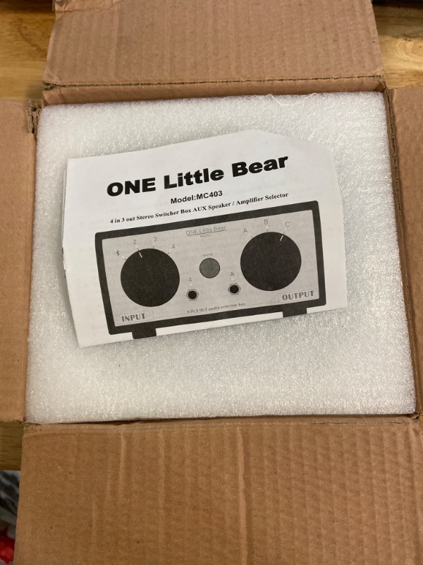 Photo 4 of Nobsound Little Bear MC403 Mini 4-IN-3-OUT Audio Selector Box 3.5mm / RCA/Bluetooth Switcher Speaker/Amplifier Selector Splitter Box Bluetooth 4.0 Receiver Passive Preamp (3.5mm & RCA & BT)
