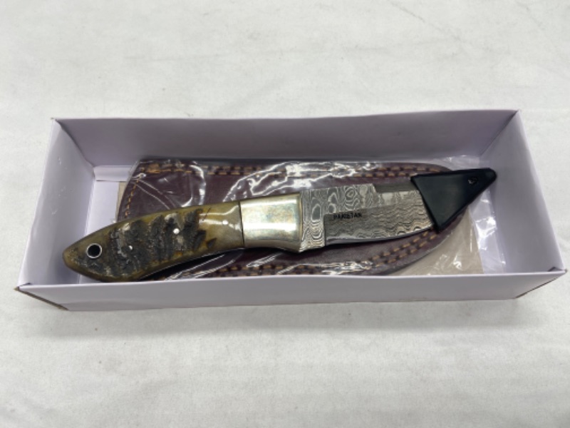 Photo 2 of SZCO Supplies Ram Handle Hunter Knife